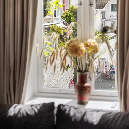 Apartman Newly Renovated 1 Bedroom In Heart Of Bergen