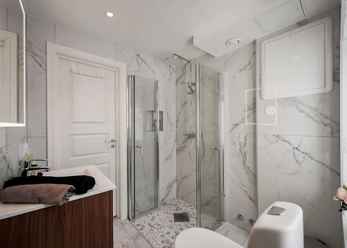 Newly Renovated 1 Bedroom In Heart Of Διαμέρισμα Μπέργκεν