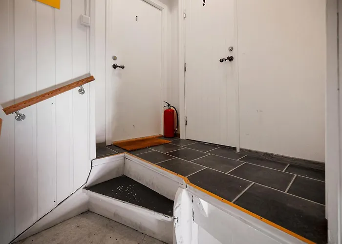 Newly Renovated 1 Bedroom In Heart Of Διαμέρισμα