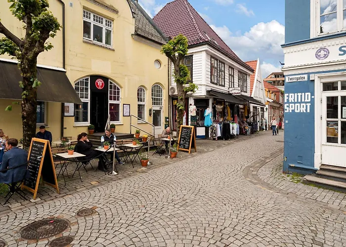 Newly Renovated 1 Bedroom In Heart Of Διαμέρισμα *