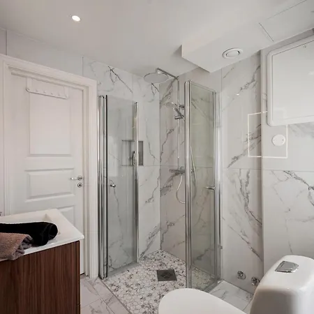 Newly Renovated 1 Bedroom In Heart Of アパート ベルゲン