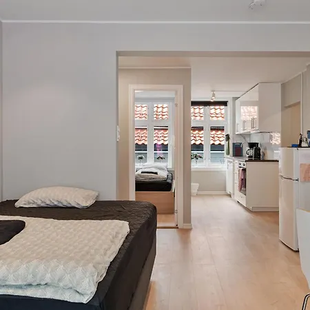 Newly Renovated 1 Bedroom In Heart Of